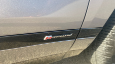 Land Rover Range Rover Evoque 1.5 P300e R-Dynamic HSE 5dr Auto Hatchback